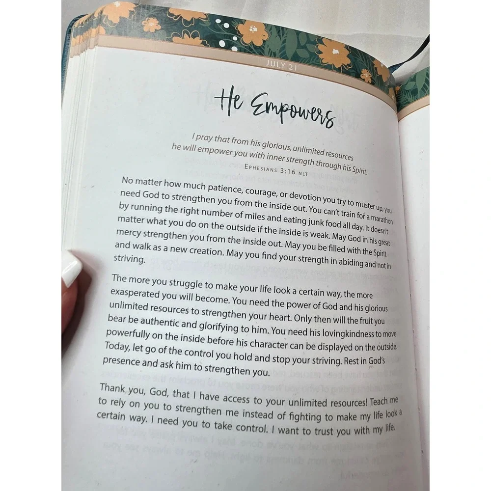 Daily‎ Strength for Mothers 365-Day Devotional Teal Faux Leather Floral Book